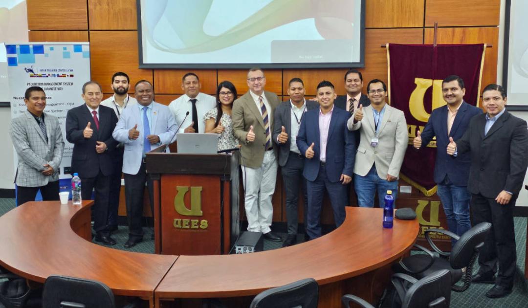 JATCELA y la UEES Celebran Exitoso Programa de Certificación en TPM y Excelencia en Manufactura en Ecuador